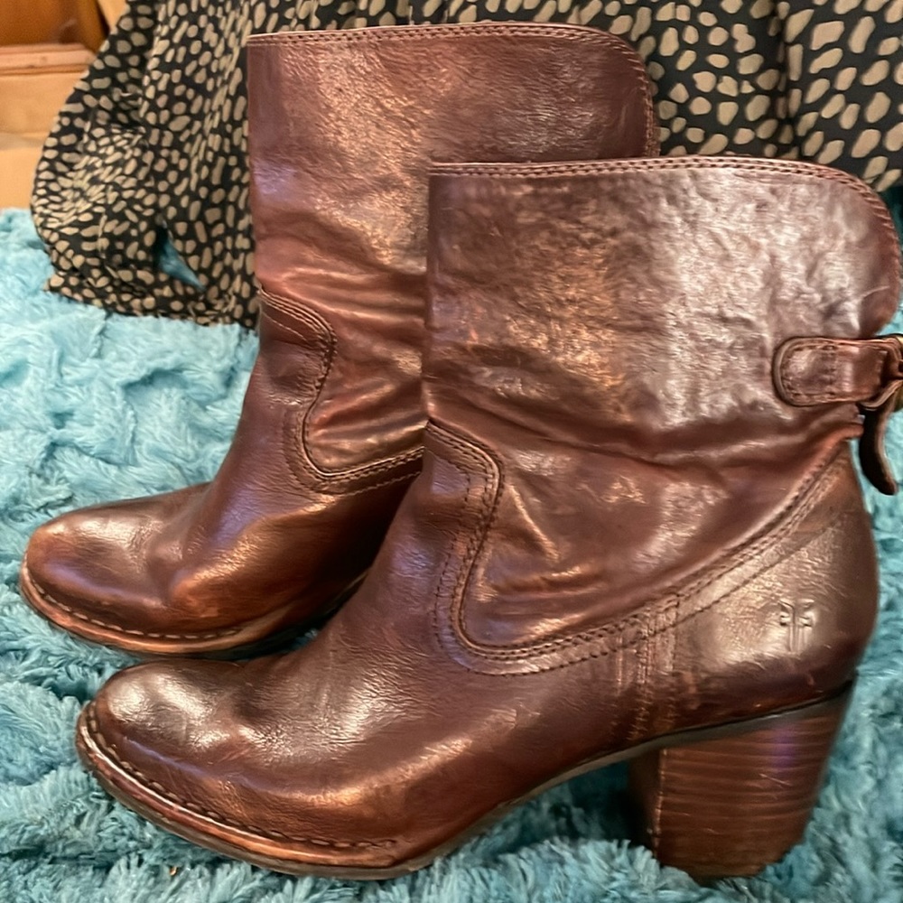 EUC Frye Booties in Brown, Size 9